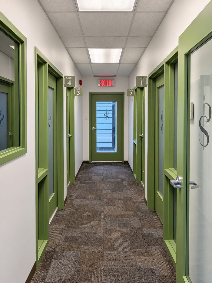 Corridor des salles — Espace clinique B